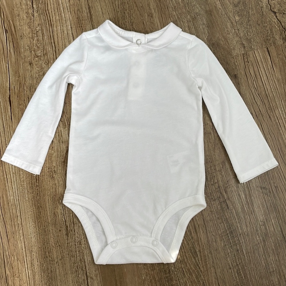 Osh Kosh White Peter Pan Collar Onesie Size 12M